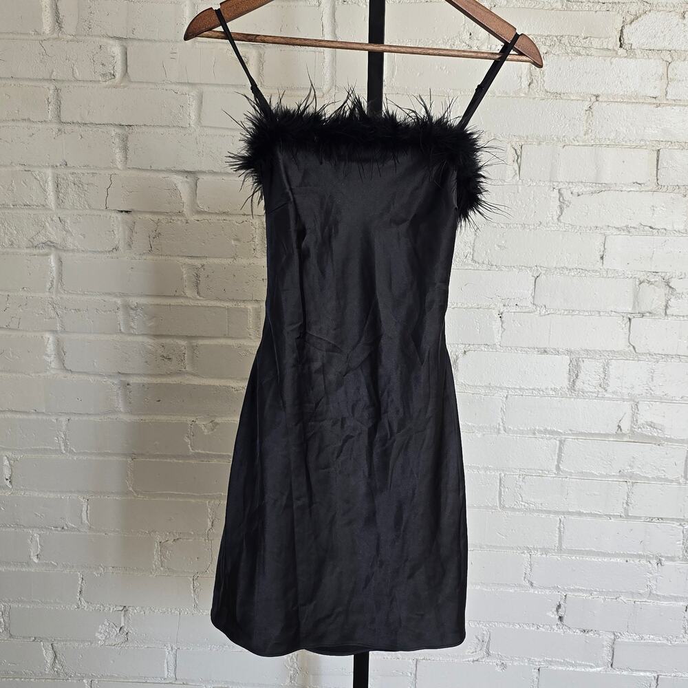 Goth Glam Black Bodycon Mini Dress w/ Faux Feather ┃Sultry Whimsigoth Clubwear